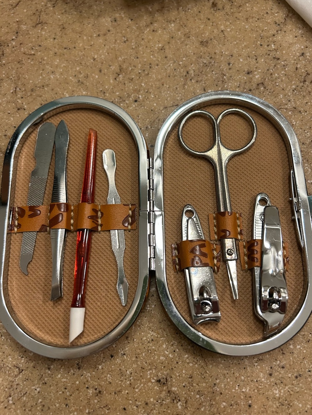 Grooming Manicure Set